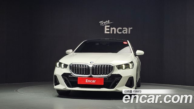 BMW 5 Series G60 520i M Sport - фото 2