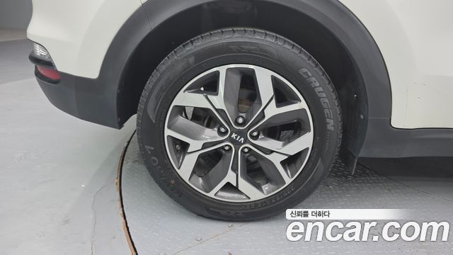 Kia Sportage The Bold Diesel 2.0 2WD Prestige - фото 4