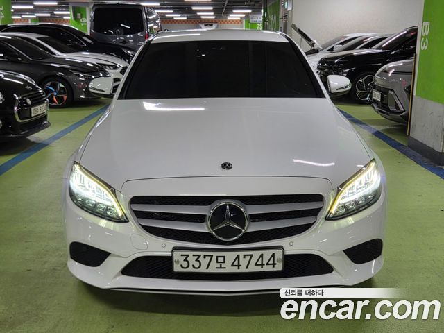 Mercedes-Benz C-Class W205 C200 - фото 0