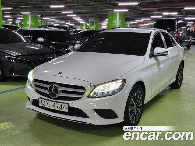 Mercedes-Benz C-Class W205 C200 - фото 2
