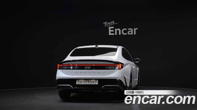 Hyundai Sonata The Edge DN8 2.0 Exclusive - фото 3
