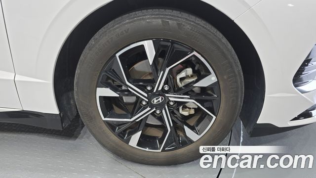 Hyundai Sonata The Edge DN8 2.0 Exclusive - фото 4