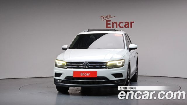 Volkswagen Tiguan 2-го поколения 2.0 TDI Prestige - фото 1