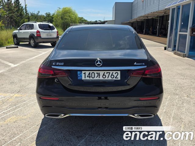 Mercedes-Benz E-Class W213 E350 4MATIC AMG Line - фото 3