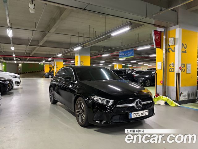 Mercedes-Benz A-Class W177 A220 Hatchback - фото 1