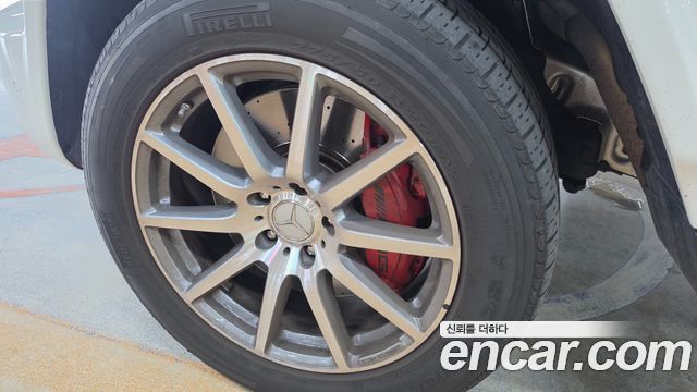Mercedes-Benz G-Class AMG G63 - фото 4