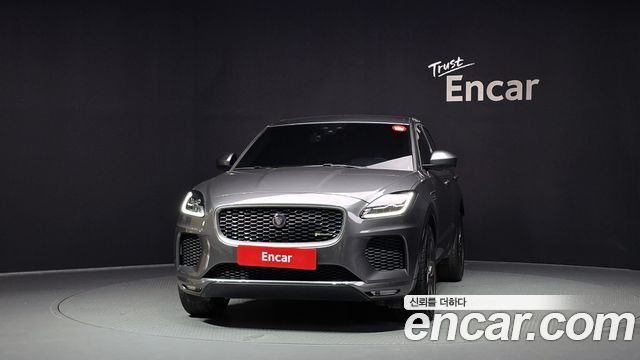 Jaguar E-PACE R250 R-Dynamic SE - фото 2