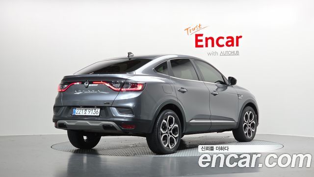 Renault Samsung Arkana 1.6 E-TECH Iconic - фото 1