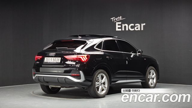 Audi Q3 F3 35 TDI Premium Sportback - фото 0
