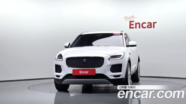 Jaguar E-PACE P250 SE - фото 2