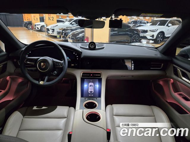 Porsche Taycan 4S Cross Turismo - фото 3