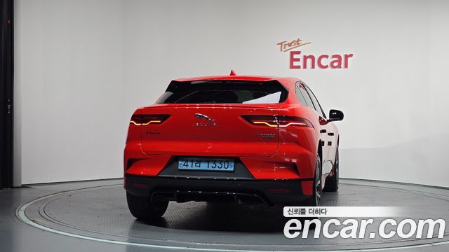 Jaguar I-PACE EV400 First Edition - фото 3