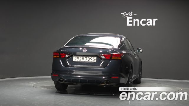 Nissan Altima L34 2.5 Special Edition - фото 3