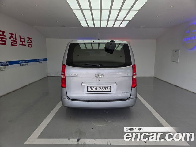Hyundai Starex New Van 5-Seater Smart - фото 3
