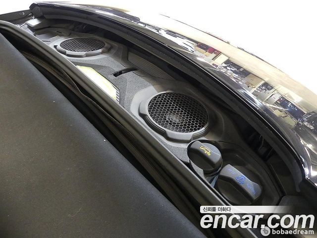 Porsche 911 Carrera 4S Cabriolet - фото 4