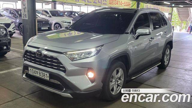 Toyota RAV4 5-го поколения 2.5 2WD - фото 0