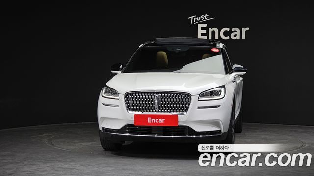 Lincoln Corsair 2.0 Reserve AWD - фото 2
