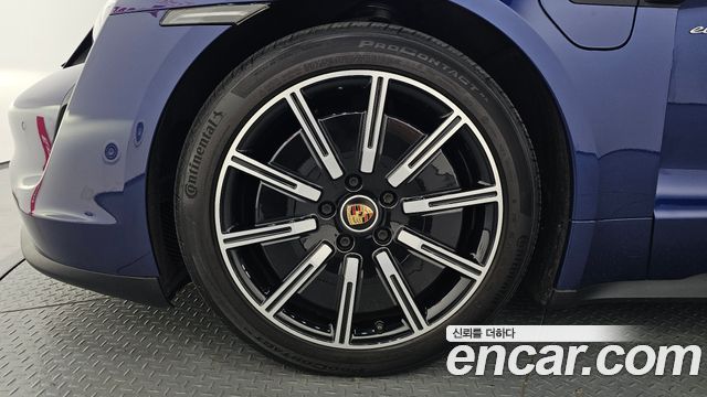 Porsche Taycan 4S - фото 4