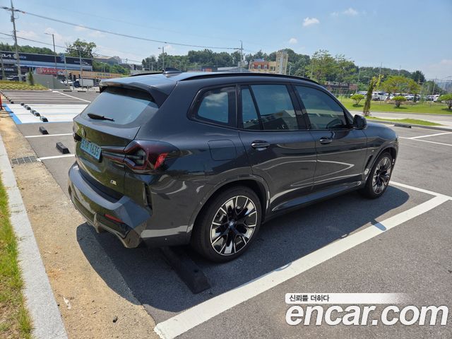 BMW iX3 M Sports - фото 1