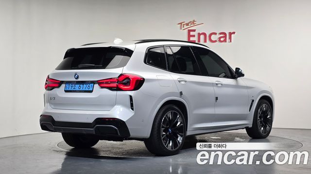 BMW iX3 M Sports - фото 0