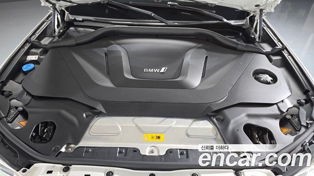BMW iX3 M Sports - фото 4