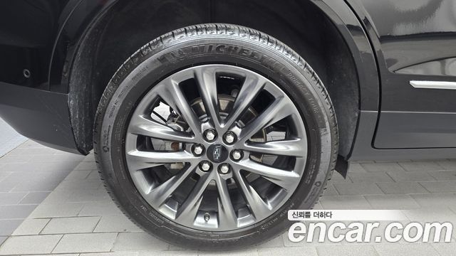 Cadillac XT5 3.6 Platinum - фото 4