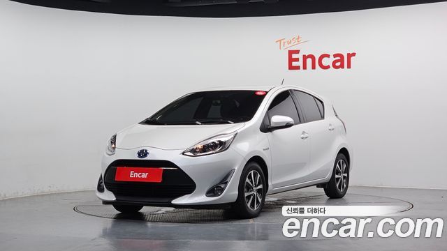 Toyota Prius 1.5 - фото 0