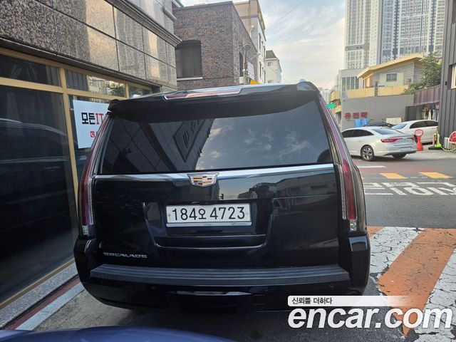 Cadillac Escalade 6.2 4th - фото 1