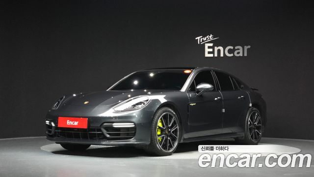 Porsche Panamera 2.9 AWD E-Hybrid - фото 0