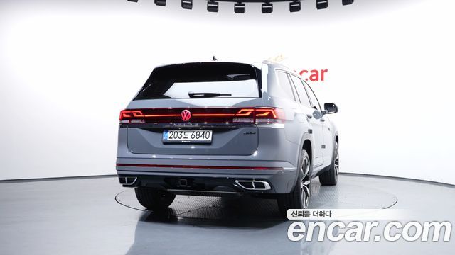 Volkswagen Atlas 2.0 TSI R-LINE 6-Seater - фото 3