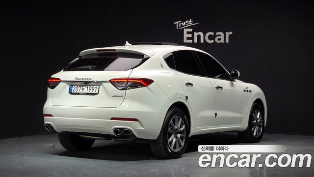 Maserati Levante 2.0 GT AWD - фото 1