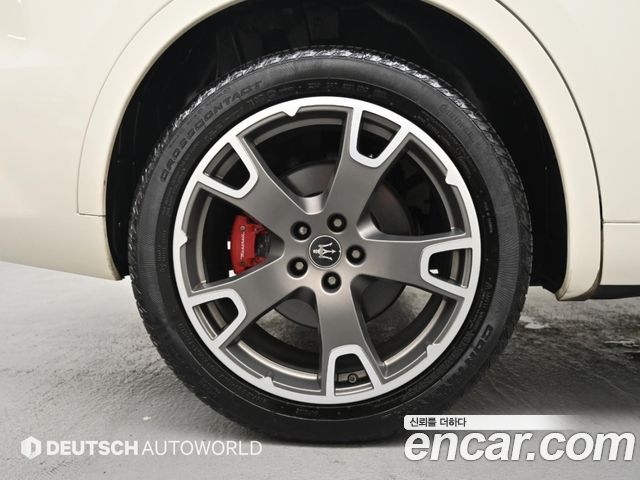 Maserati Levante 3.0 AWD Modena - фото 4