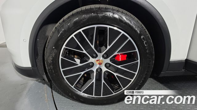 Porsche Macan EV 4S - фото 4