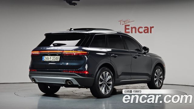 Lincoln Corsair 2.0 Reserve AWD - фото 1