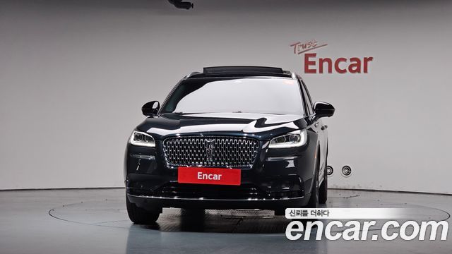 Lincoln Corsair 2.0 Reserve AWD - фото 2