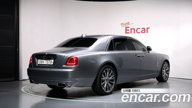 Rolls-Royce Ghost 6.6 EWB V12 - фото 1