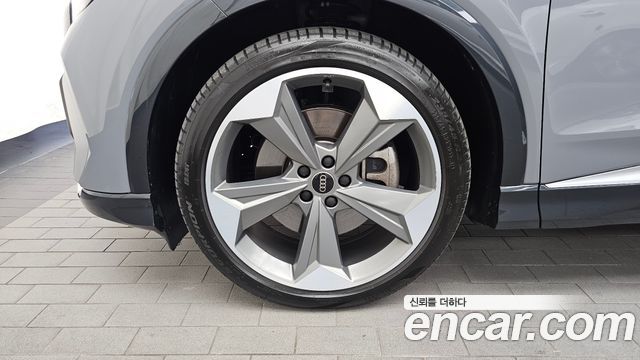 Audi Q4 e-Tron F4 45 Premium Sportback - фото 4