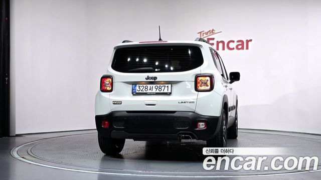 Jeep Renegade 1.3 Limited - фото 3