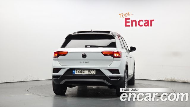 Volkswagen T-Roc 2.0 TDI Prestige - фото 2