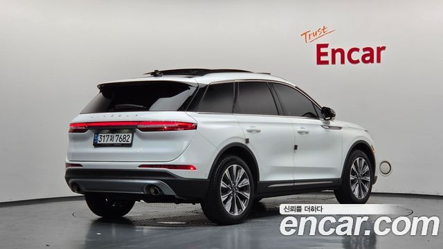 Lincoln Corsair 2.0 Reserve AWD - фото 1