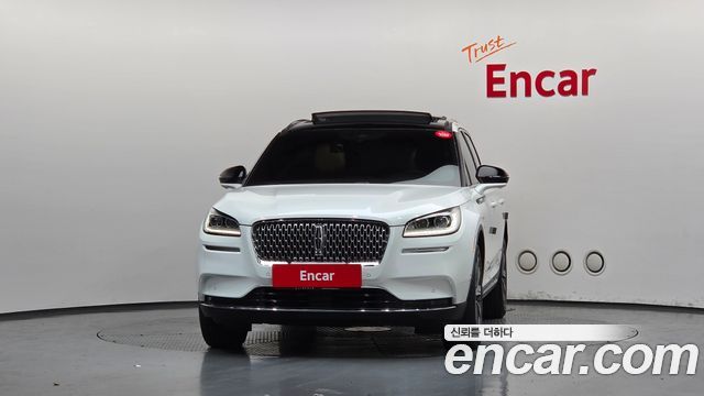 Lincoln Corsair 2.0 Reserve AWD - фото 2