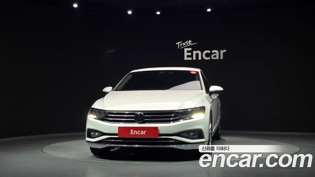 Volkswagen Passat B8 2.0 TDI Premium - фото 2