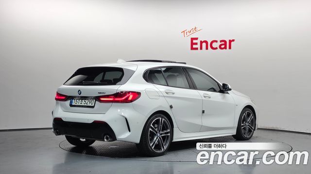 BMW 1 Series F40 120i M Sports - фото 1