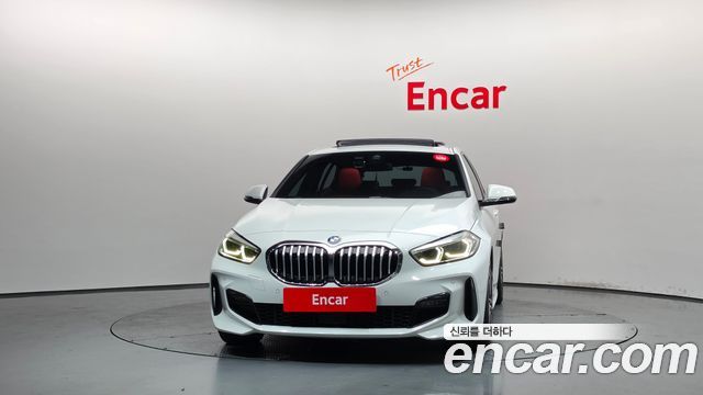 BMW 1 Series F40 120i M Sports - фото 2