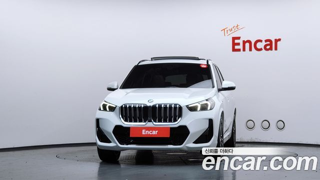 BMW X1 U11 xDrive 20i M Sport - фото 2