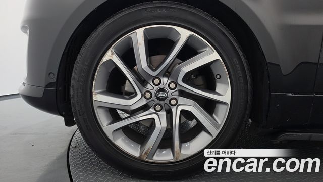 Land Rover Range Rover Sport 2-го поколения 3.0 SDV6 AB Dynamic - фото 4