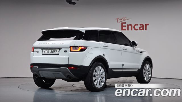 Land Rover Range Rover Evoque 2.0 TD4 HSE - фото 0