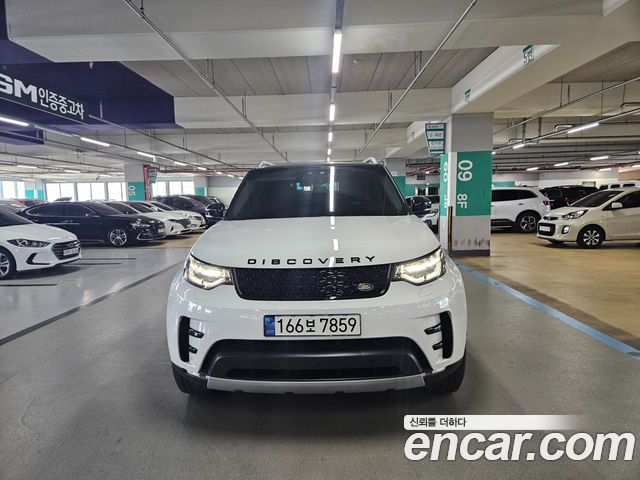Land Rover Discovery 3.0 SD6 HSE - фото 0