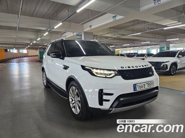 Land Rover Discovery 3.0 SD6 HSE - фото 1