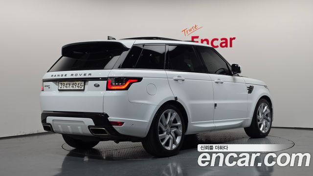Land Rover Range Rover Sport 2-го поколения 3.0 SDV6 HSE Dynamic - фото 1